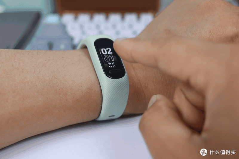 Garmin推出无屏健康手环Cirqa 挑战估值百亿的Whoop-第3张图片